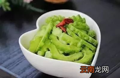 经常吃苦瓜有什么好处 夏天正是吃苦瓜的时候哟
