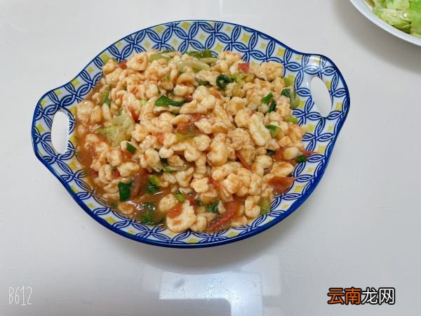 家喻户晓的疙瘩汤家常做法 疙瘩汤的家常做法