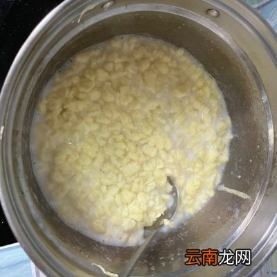 家喻户晓的疙瘩汤家常做法 疙瘩汤的家常做法