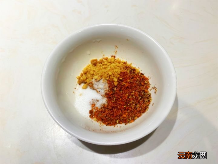如何搭配蘸料才好吃 火锅蘸料怎么调