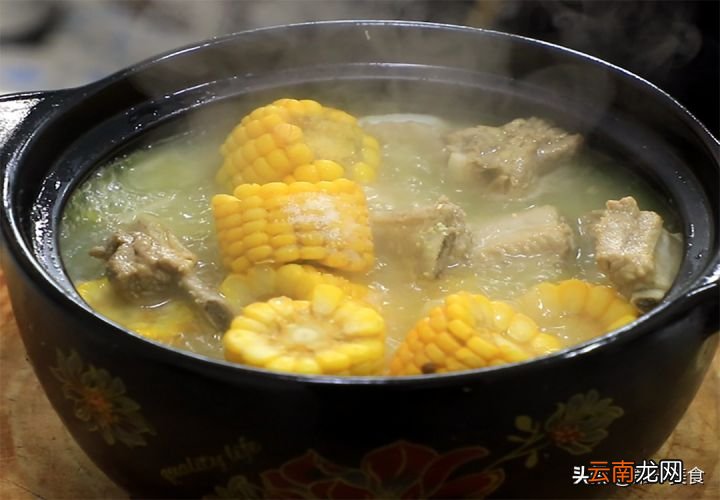 玉米排骨最家常做法 排骨汤怎么炖最有营养