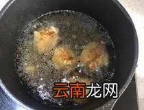 宝宝1岁吃鸡中翅怎么烧 无骨鸡翅包菜饭最适合宝宝吃
