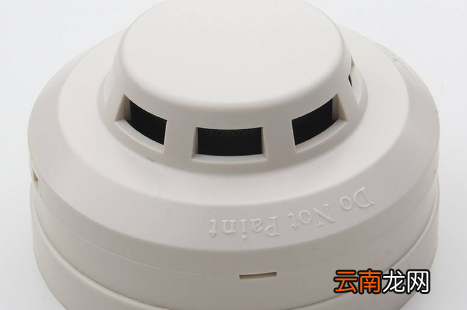 烟雾报警器30秒响一次怎么解决-烟感器每隔一段时间滴一声怎么关闭