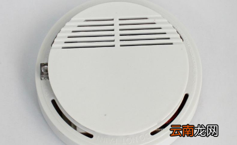 烟雾报警器30秒响一次怎么解决-烟感器每隔一段时间滴一声怎么关闭