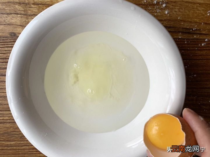 饺子皮用硬面还是软面 饺子皮怎么和面