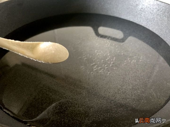 饺子皮用硬面还是软面 饺子皮怎么和面