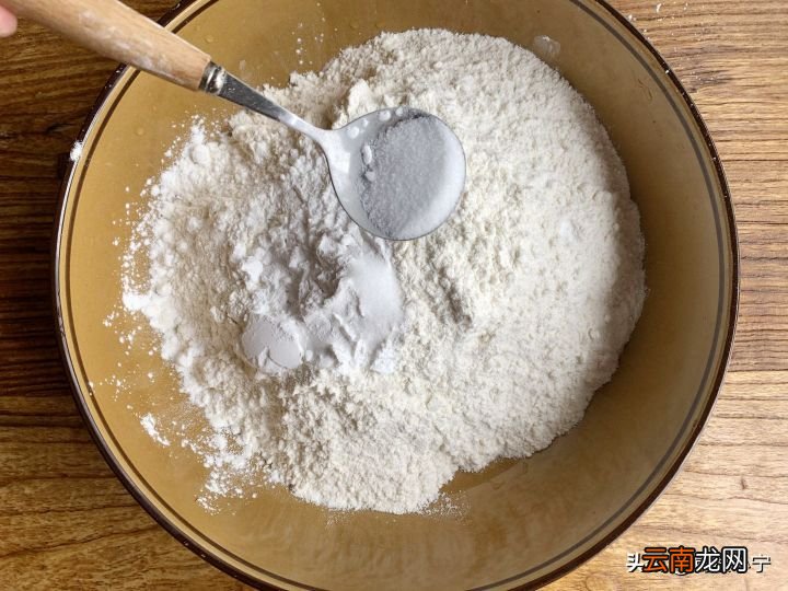 饺子皮用硬面还是软面 饺子皮怎么和面