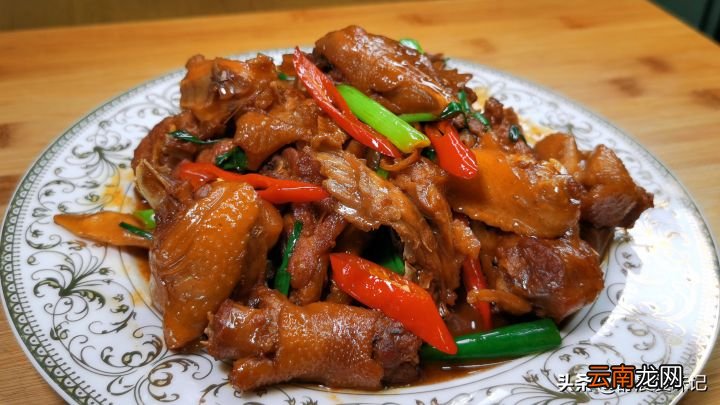 红烧鸡块怎么做才好吃 红烧鸡块怎么烧好吃又嫩