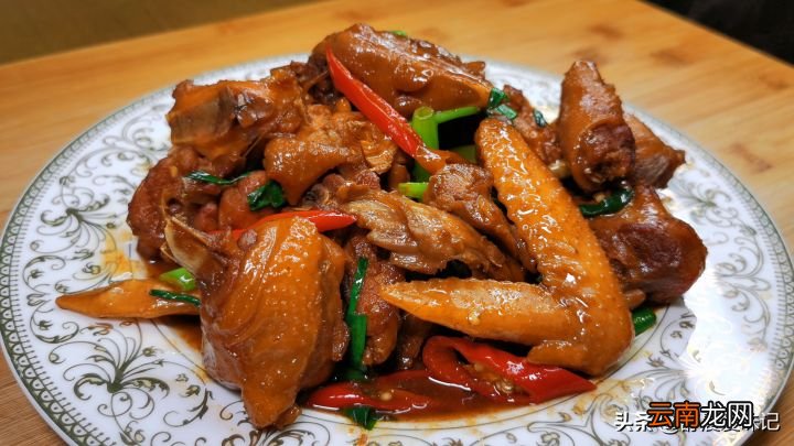 红烧鸡块怎么做才好吃 红烧鸡块怎么烧好吃又嫩