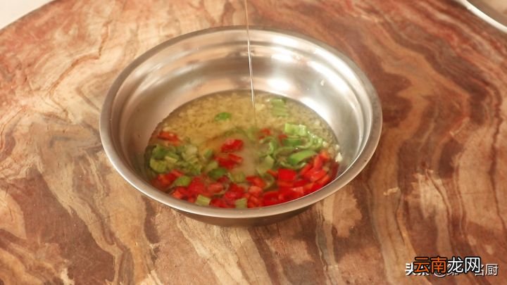 饭店凉拌藕片为啥那么好吃 凉拌莲藕的做法