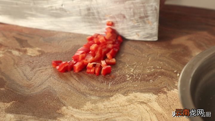 饭店凉拌藕片为啥那么好吃 凉拌莲藕的做法