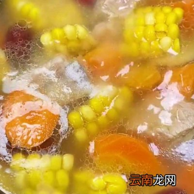 玉米排骨汤清甜营养又健康 排骨和什么炖最有营养