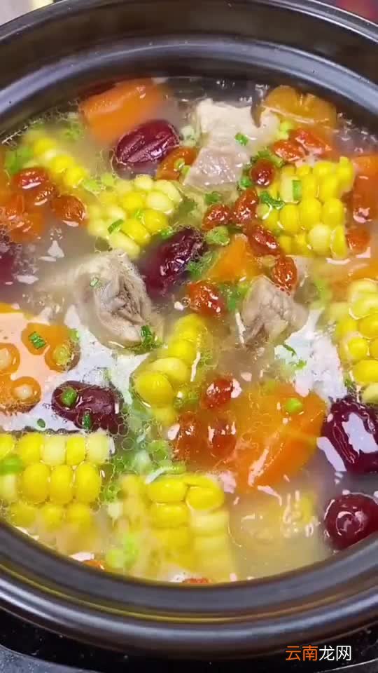 玉米排骨汤清甜营养又健康 排骨和什么炖最有营养