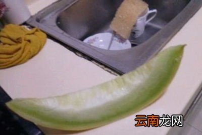 哈密瓜怎么切好看图解 哈密瓜拼盘图片切好看