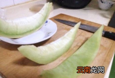 哈密瓜怎么切好看图解 哈密瓜拼盘图片切好看