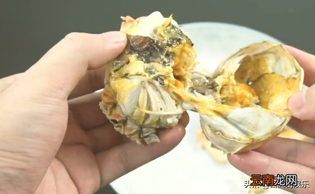 手把手教你正确吃螃蟹 新手怎么吃螃蟹图解
