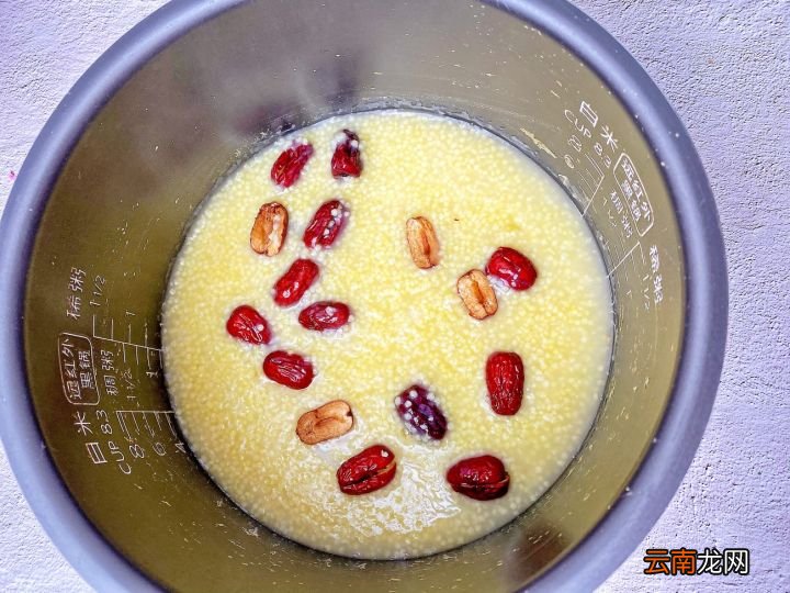 教你6种不一样的做法 小米粥怎么煮好吃又营养