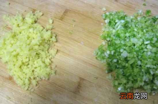 饺子怎么煮好吃 来试试酸汤水饺吧