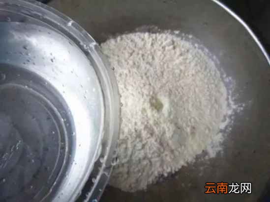 饺子怎么煮好吃 来试试酸汤水饺吧