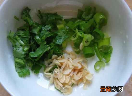饺子怎么煮好吃 来试试酸汤水饺吧