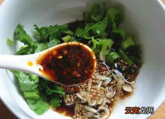 饺子怎么煮好吃 来试试酸汤水饺吧