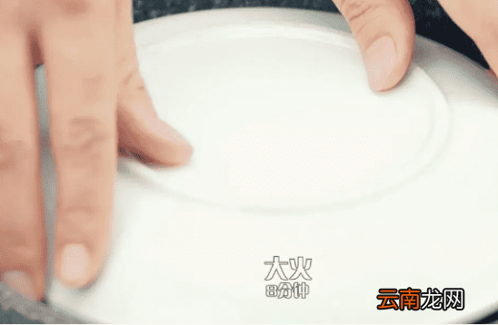 蛤蜊蒸蛋的做法 鲜嫩的蛤蜊蒸蛋不可错过
