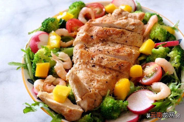 鸡胸肉怎么做最好吃 鸡胸肉怎么做好吃