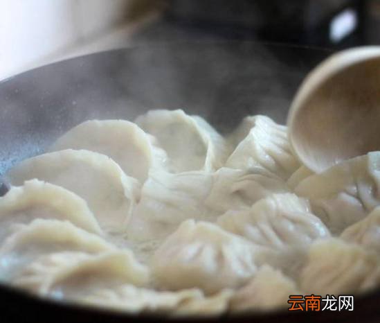 煮饺子一般煮多少分钟 饺子煮多久才熟
