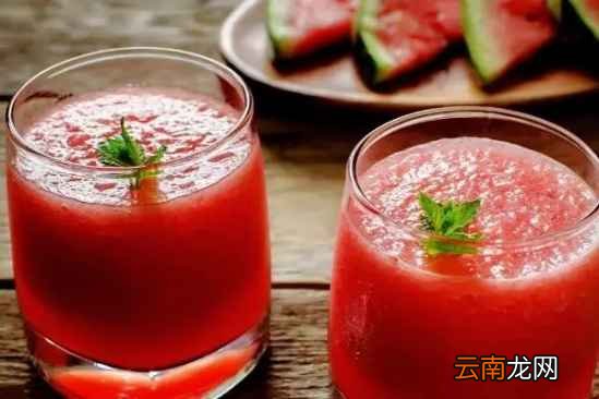 一次吃多少西瓜合适 怎么吃才最好呢