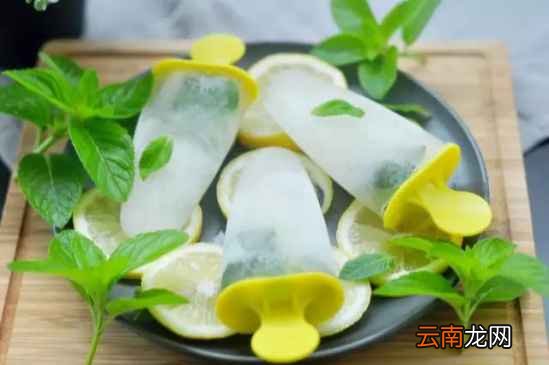水果棒冰怎么做 健康低卡配方让你冰爽一夏