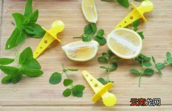 水果棒冰怎么做 健康低卡配方让你冰爽一夏