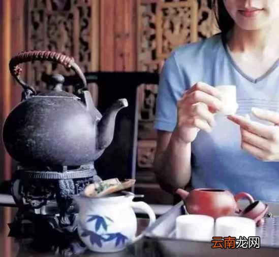 喝茶的最佳时间段 在对的时间喝对的茶