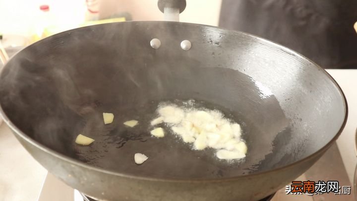 杏鲍菇怎样做才好吃 杏鲍菇要不要焯水