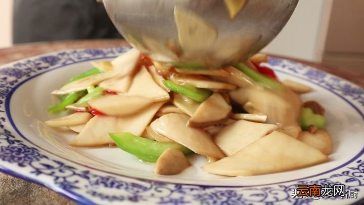 杏鲍菇怎样做才好吃 杏鲍菇要不要焯水