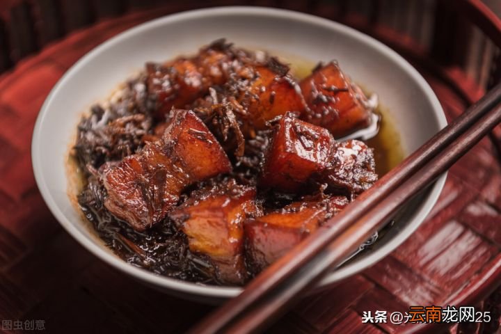 梅干菜到底是用什么菜做的 梅菜是什么菜