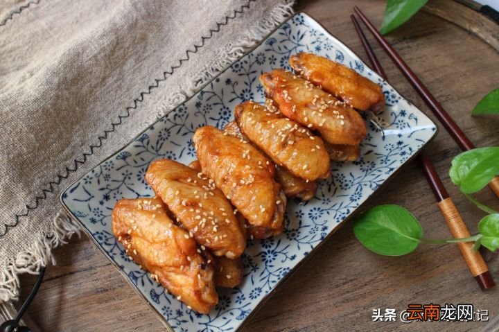 想吃烤鸡翅不用买 烤箱烤鸡翅温度和时间