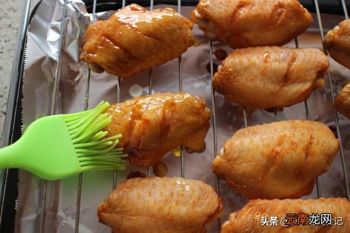 想吃烤鸡翅不用买 烤箱烤鸡翅温度和时间