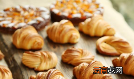 为什么在欧洲面包不翻过来放-欧洲面包为什么那么硬