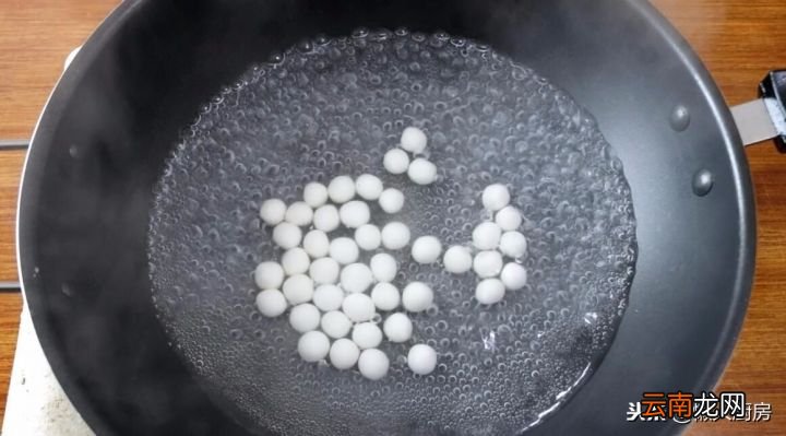 教你做一碗酒酿圆子 酒酿圆子的做法