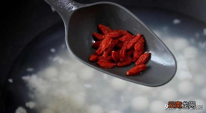 教你做一碗酒酿圆子 酒酿圆子的做法