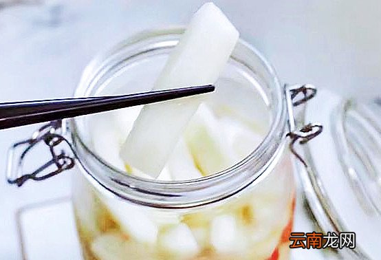 泡酸萝卜条，酸辣脆爽 泡萝卜怎么泡又脆又好吃