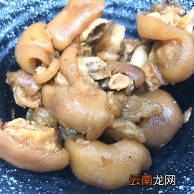 Q谈软糯的简易做法 红烧猪蹄怎样做又烂又好吃