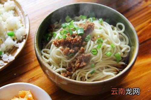 过期的味精还能吃吗,鸡精过期了还能吃吗