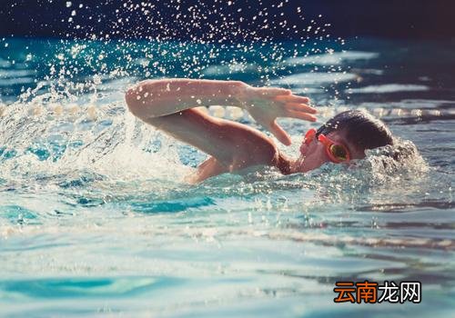 游泳后肚子痛是什么原因 这7点你必须要注意