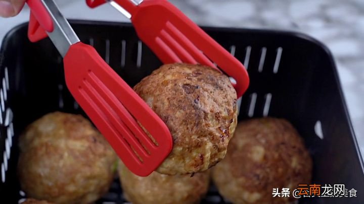 淮扬菜狮子头的做法 狮子头是哪里的菜