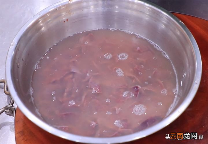 从此家里小孩都爱上吃猪肝 炒猪肝怎么炒好吃又嫩