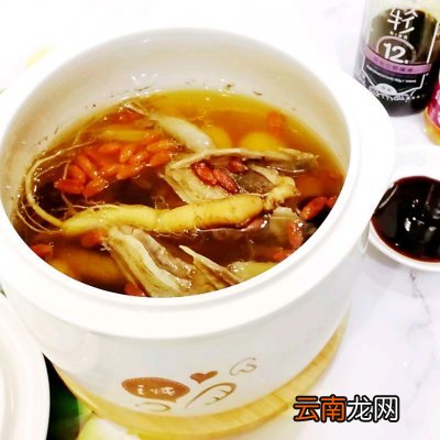 鸽子汤这样做营养翻倍养生滋补 乳鸽煲汤用什么材料