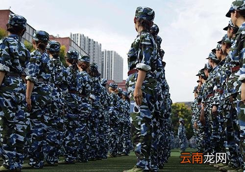 军训可以戴隐形眼镜吗,军训可以戴美瞳吗