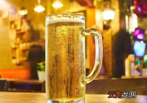 啤酒洗头发会变色吗,怎么用啤酒洗头发