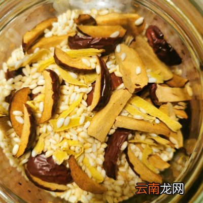 刮油祛湿炒米姜丝大枣茶 生姜红枣茶能去湿气吗